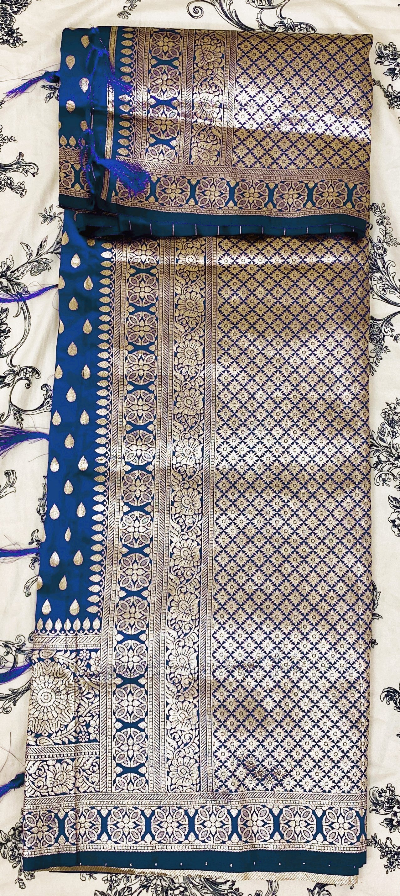 Indian Saree made of Cotton mixed with silk