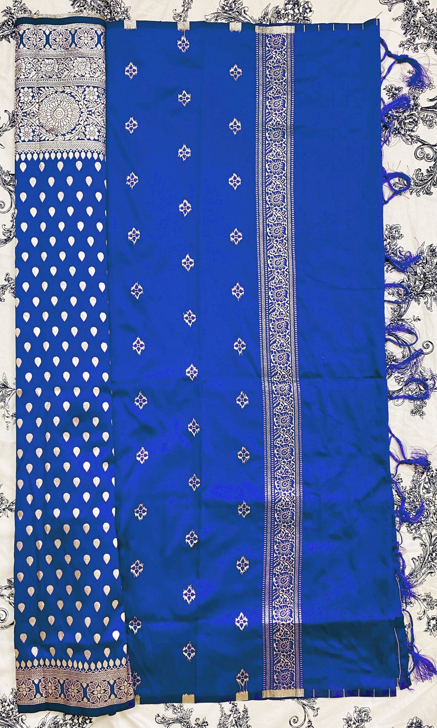 Indian Saree made of Cotton mixed with silk